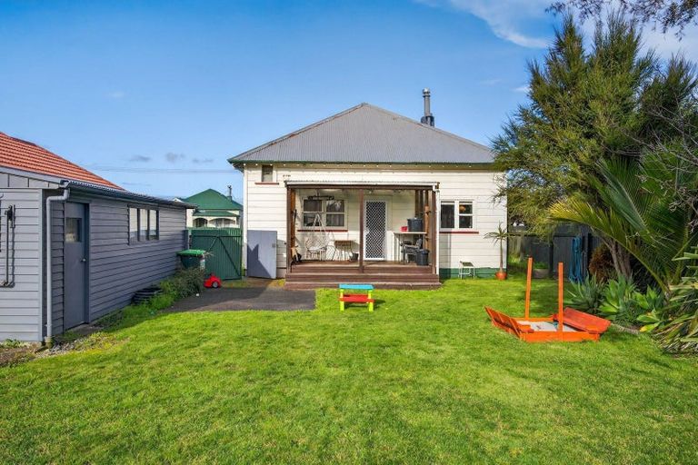 Photo of property in 17 Grafton Road, Te Hapara, Gisborne, 4010