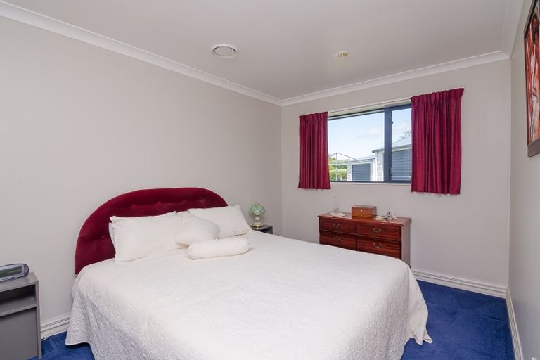 Photo of property in 10 Kenwyn Drive, Carterton, 5713