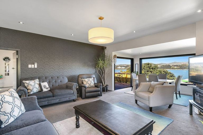 Photo of property in 14 Kahutea Terrace, Titahi Bay, Porirua, 5022