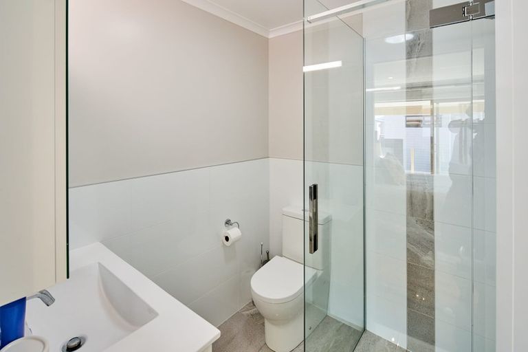 Photo of property in 14 Latimer Way, Petone, Lower Hutt, 5012