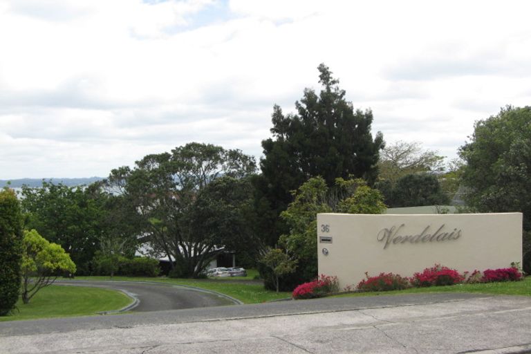 Photo of property in 36 Tindalls Bay Road, Tindalls Beach, Whangaparaoa, 0930