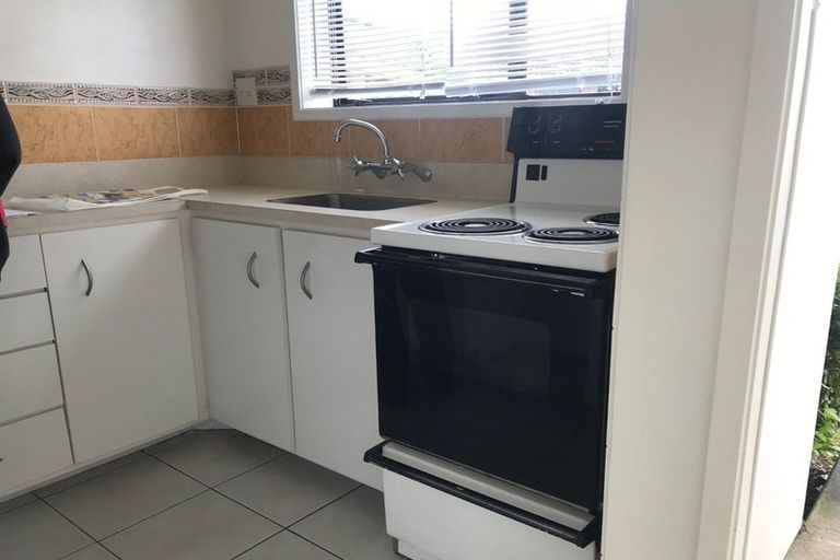 Photo of property in 4 Fantail Court, Orewa, 0931
