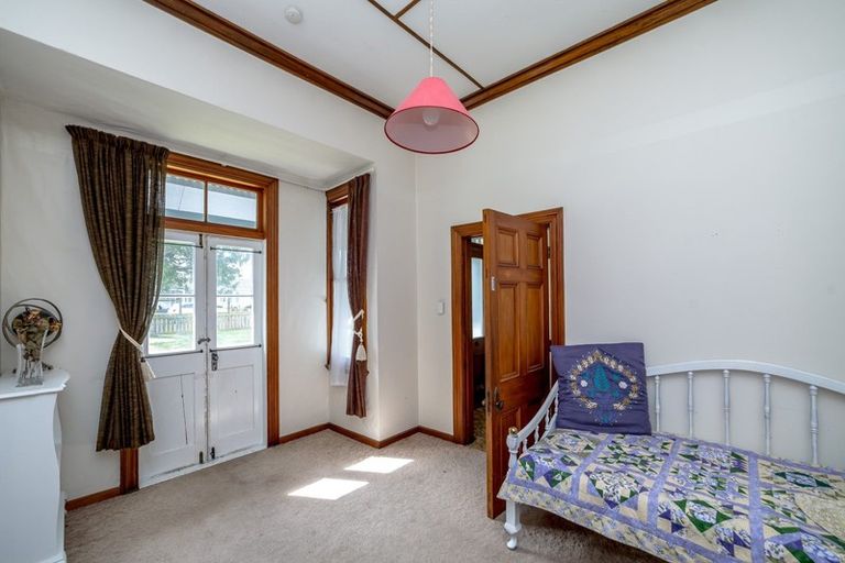 Photo of property in 2/14 Seddon Street, Carterton, 5713