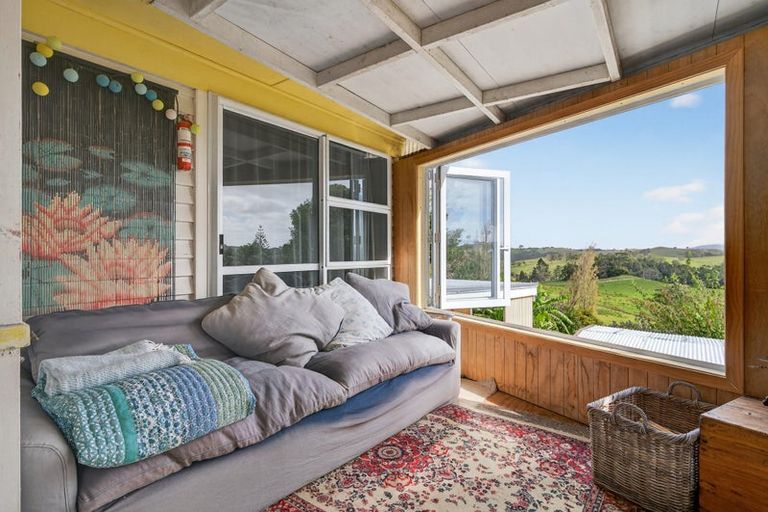 Photo of property in 1 Griffin Road, Maungaturoto, 0520