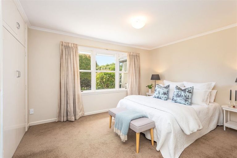 Photo of property in 37 Wai-iti Terrace, Burnside, Christchurch, 8052