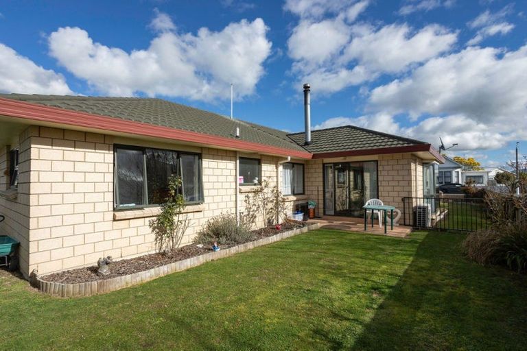 Photo of property in 45 Barraud Street, Dannevirke, 4930