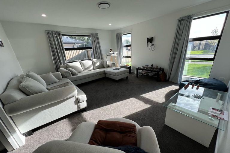 Photo of property in 14 Forge Close, Halswell, Christchurch, 8025