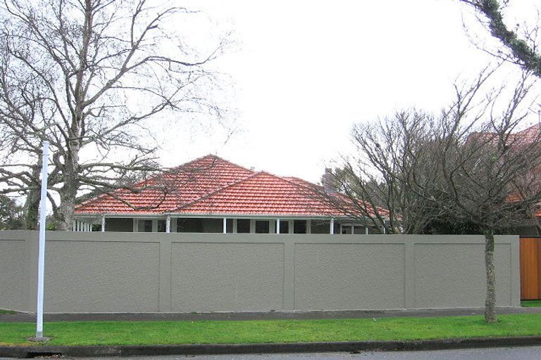 Photo of property in 9 Hardie Street, Hokowhitu, Palmerston North, 4410