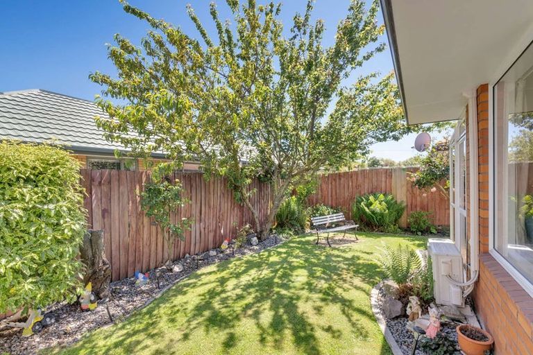 Photo of property in 13b Thornhill Place, Sockburn, Christchurch, 8042