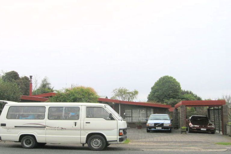 Photo of property in 38 Dalgliesh Avenue, Forest Lake, Hamilton, 3200