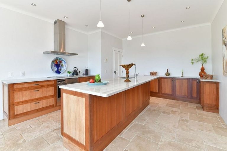 Photo of property in 324 Pinecrest Drive, Gulf Harbour, Whangaparaoa, 0930