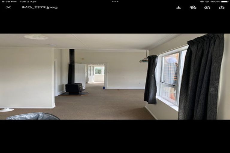 Photo of property in 560a Queen Street East, Levin, 5510