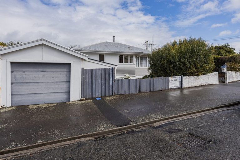 Photo of property in 27 Arun Street, South Hill, Oamaru, 9400