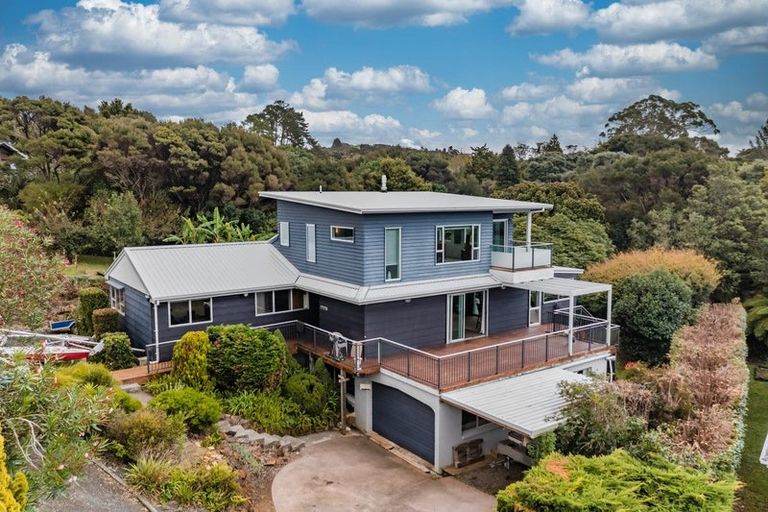 Photo of property in 84 Rangitane Loop Road, Kerikeri, 0294