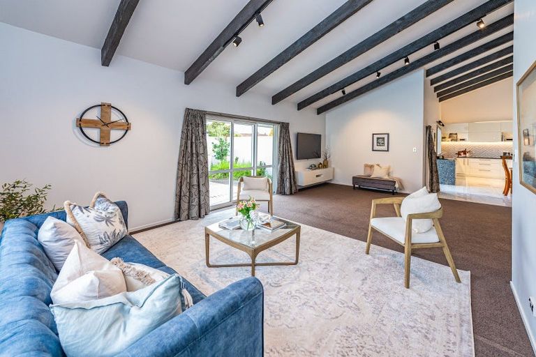 Photo of property in 8 Akepiro Place, Tawhero, Whanganui, 4501