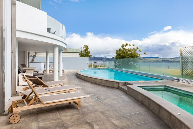 Photo of property in 7/2 Lowell Place, Waipahihi, Taupo, 3330