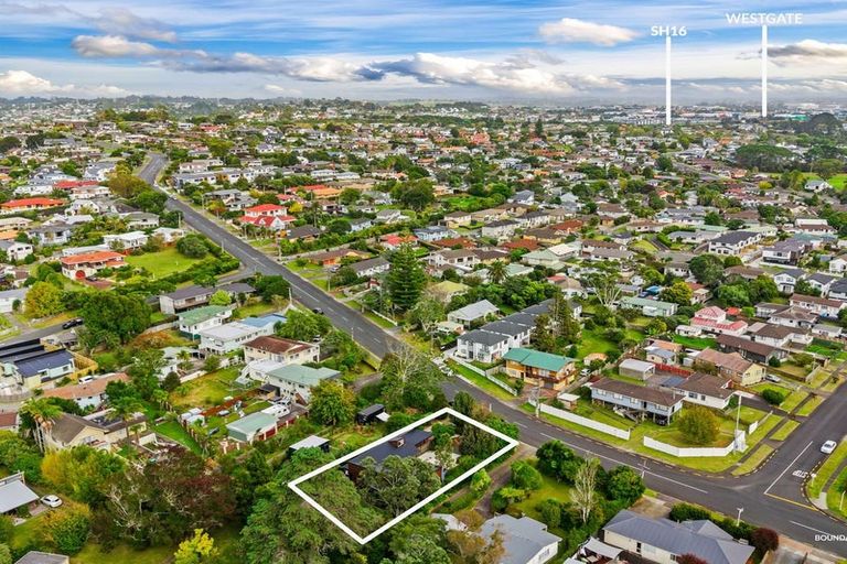 Photo of property in 279 Royal Road, Massey, Auckland, 0614