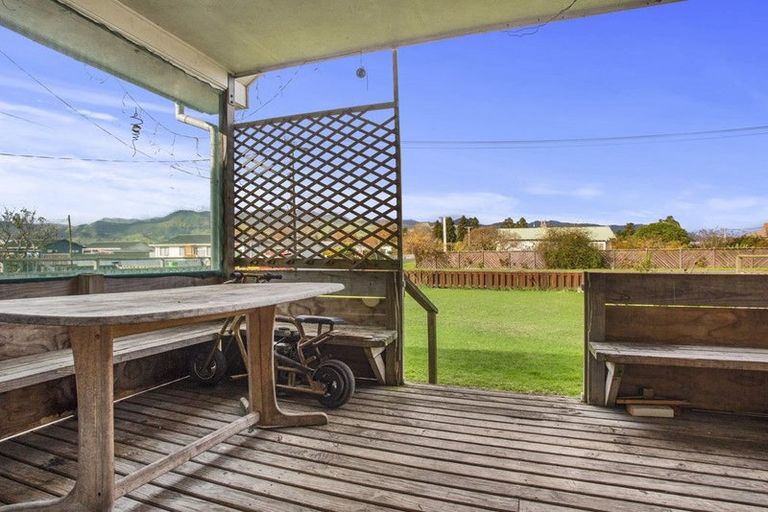 Photo of property in 4 Opatito Road, Paeroa, 3600