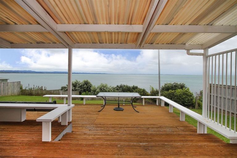 Photo of property in 23 Torkar Road, Clarks Beach, 2122
