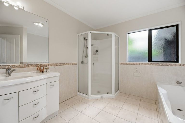 Photo of property in 2b Cannell Farm Drive, Te Puke, 3119