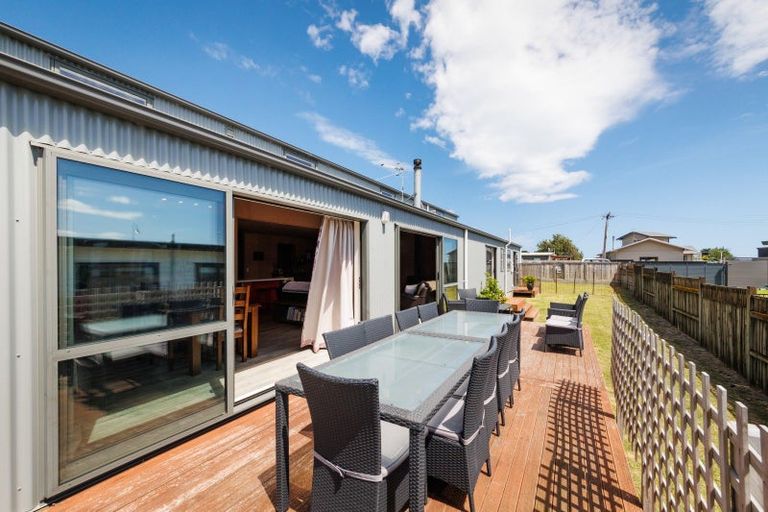 Photo of property in 35 Barling Street, Himatangi Beach, Foxton, 4891