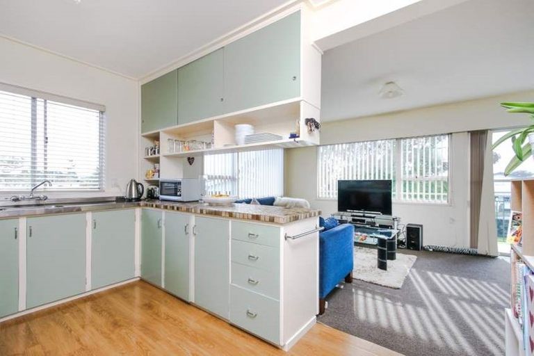 Photo of property in 2/30 Harwood Road, Mount Wellington, Auckland, 1060