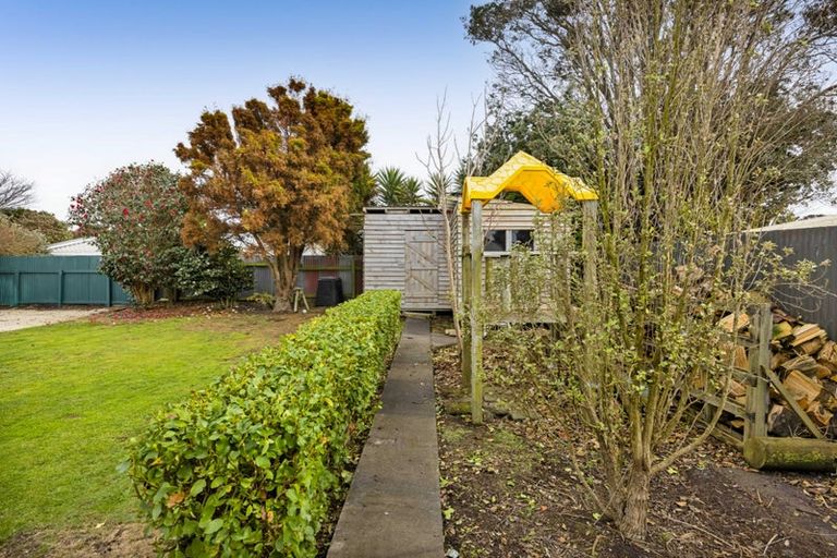 Photo of property in 74 Puriri Street, Hawera, 4610