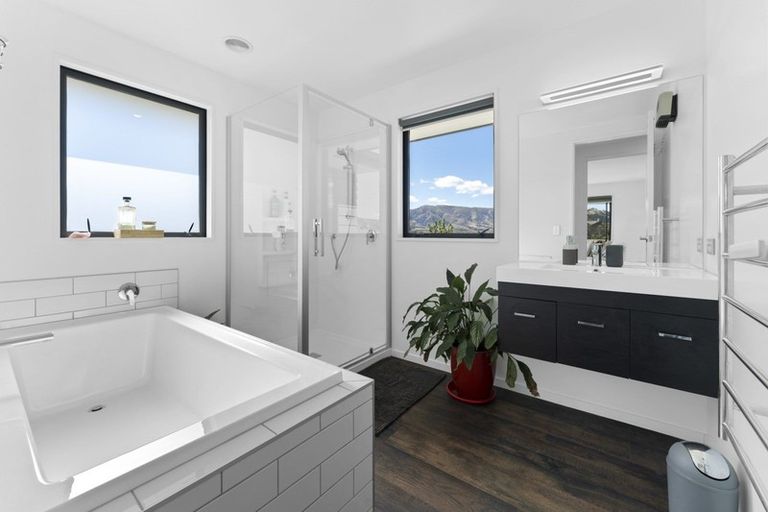 Photo of property in 15 Jackson Rise, Luggate, Wanaka, 9383