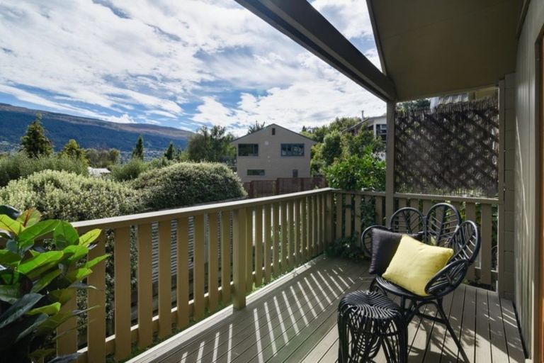 Photo of property in 556b Peninsula Road, Kelvin Heights, Queenstown, 9300