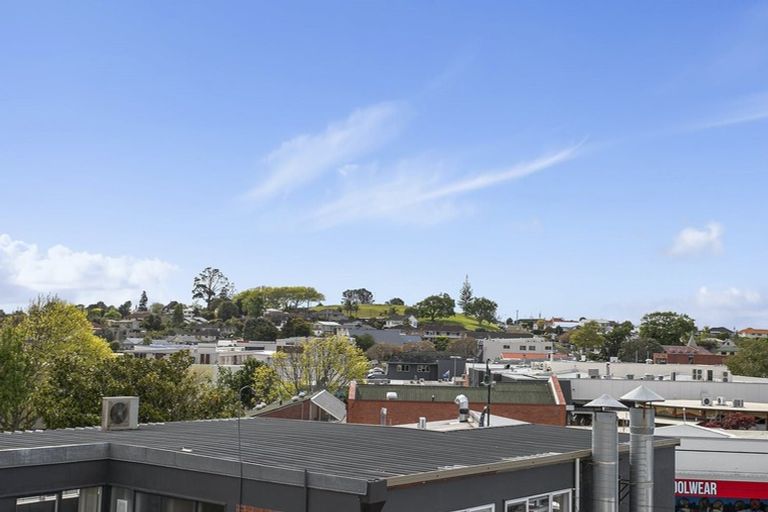 Photo of property in 14/5 Cook Street, Howick, Auckland, 2014