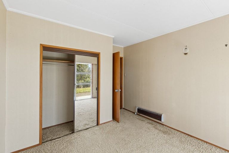 Photo of property in 310 Paraite Road, Paraite, New Plymouth, 4373