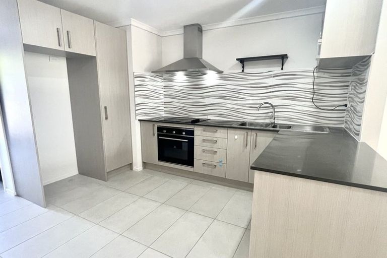 Photo of property in 20 Bellbird Street, Papakura, 2110