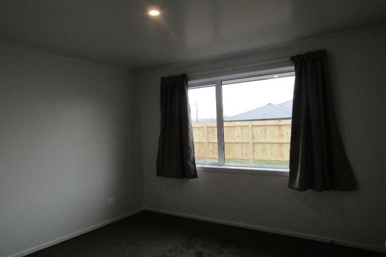 Photo of property in 11 Kahikatea Drive, Kinloch, Taupo, 3377