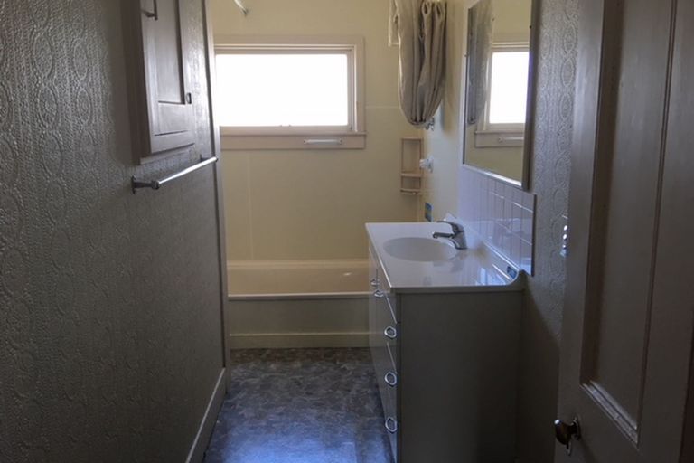 Photo of property in 4 Test Street, South Hill, Oamaru, 9400