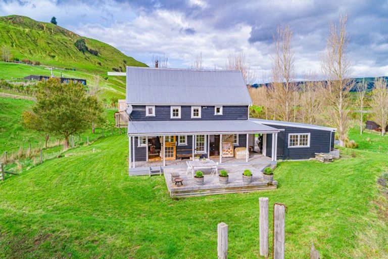 Photo of property in 387 Johns Way, Martinborough, Carterton, 5784