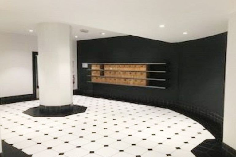 Photo of property in Dominion Apartments, 27/80 Victoria Street, Wellington Central, Wellington, 6011