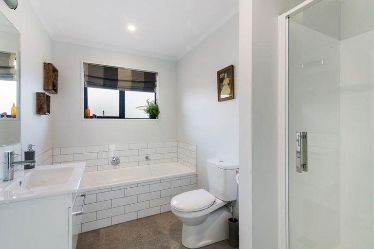 Photo of property in 4 Catchpole Place, Woodend, 7610