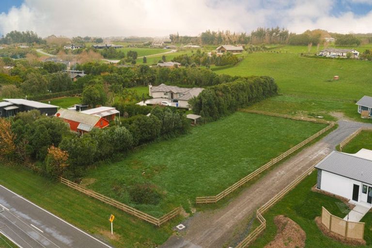 Photo of property in 121a Muhunoa Road East, Ohau, 5570