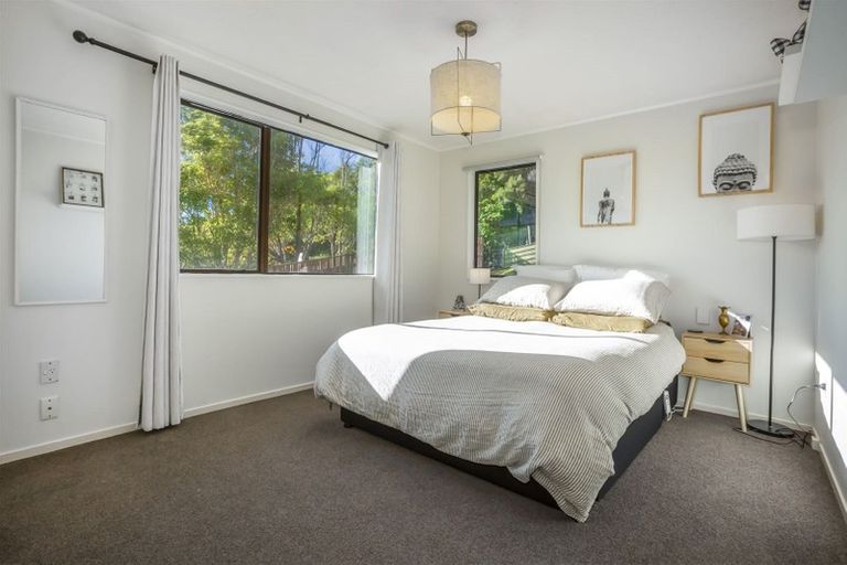 Photo of property in 76 Omapere Street, Whitby, Porirua, 5024