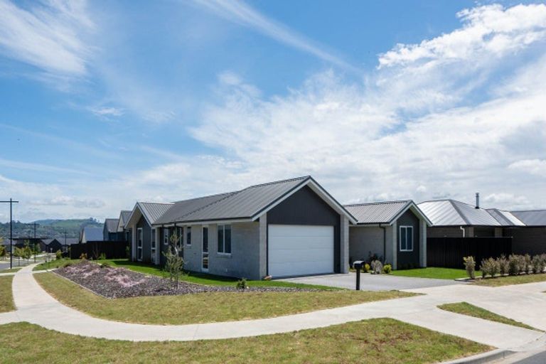 Photo of property in 9 Poroporo Way, Wharewaka, Taupo, 3330