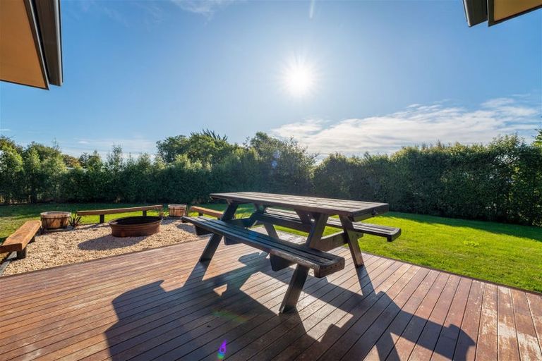 Photo of property in 18 Maclean Street, Glenavy, Waimate, 7980