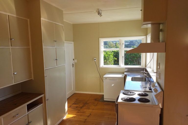 Photo of property in 62 Tarawera Road, Johnsonville, Wellington, 6037