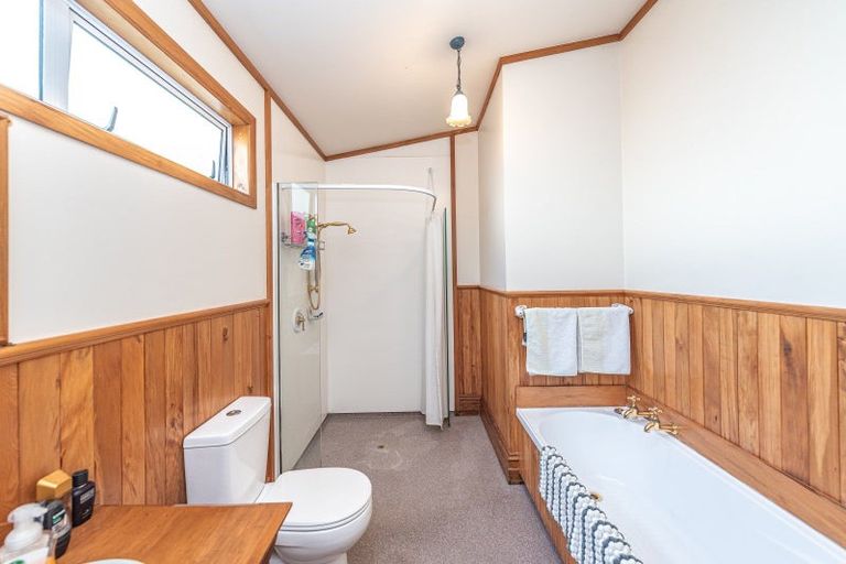 Photo of property in 17 Portal Street, Durie Hill, Whanganui, 4500