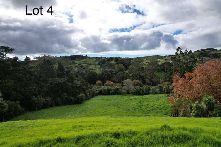 Photo of property in 581 Valley Road, Kaiwaka, 0573