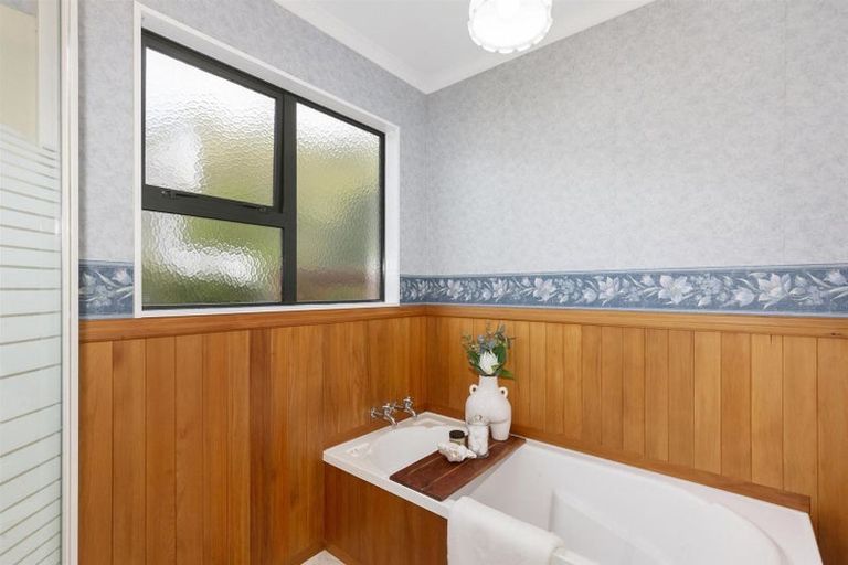 Photo of property in 45 Hine Road, Wainuiomata, Lower Hutt, 5014