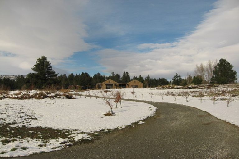 Photo of property in 6 Old Golf Course Road, Bridge Hill, Alexandra, 9320