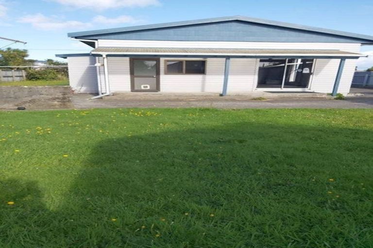 Photo of property in 129 Peel Street, Westport, 7825