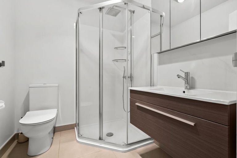 Photo of property in 32/11 Ray Small Drive, Papakura, 2110