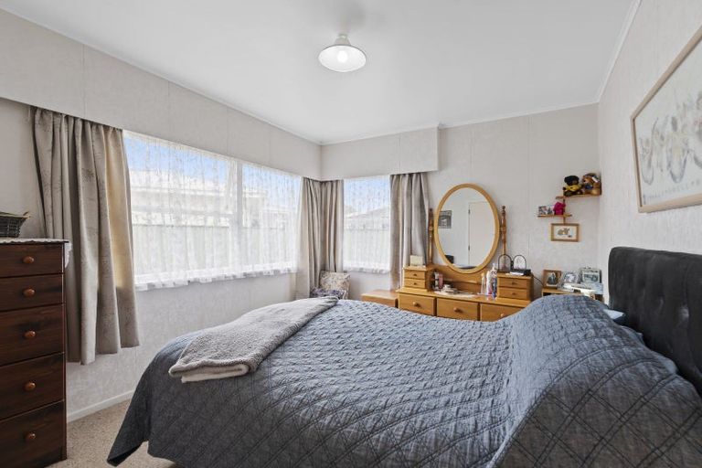 Photo of property in 634 Queen Street East, Levin, 5510