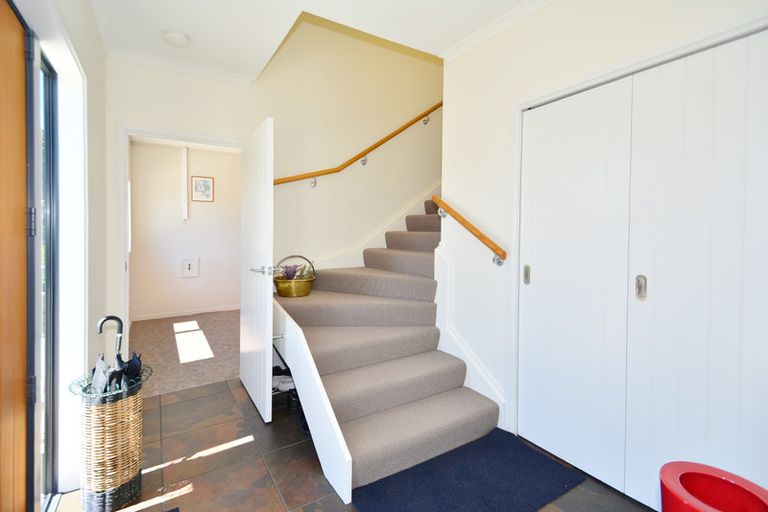 Photo of property in 35 Glengyle Street, Vauxhall, Dunedin, 9013